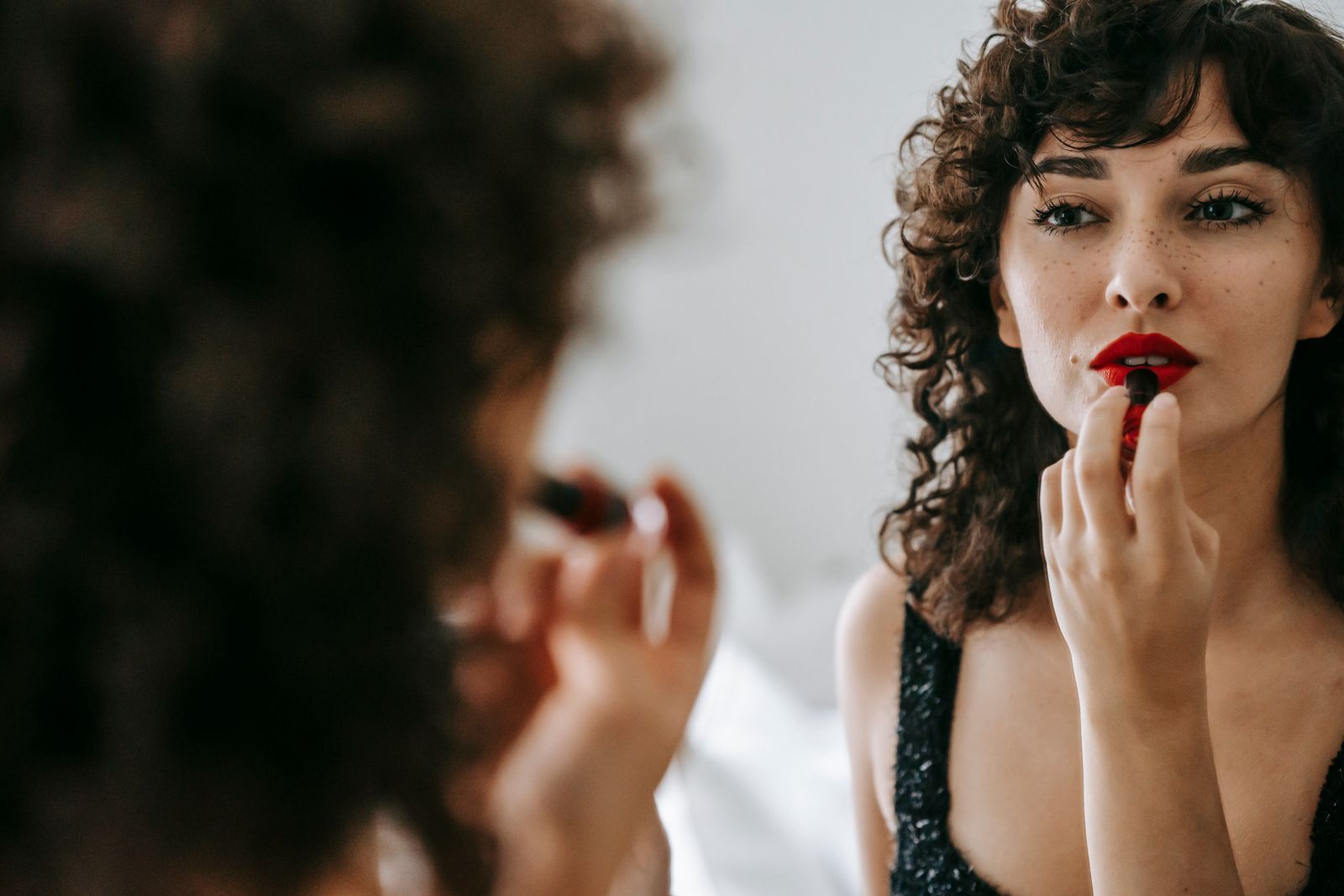 Maquillage et tenues : les accords simples